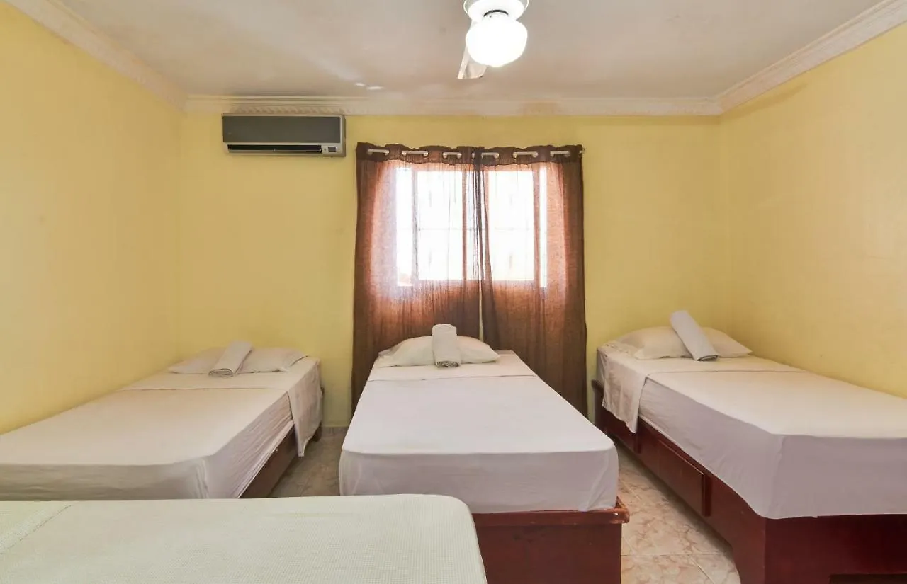 Tropical Island Apartahotel La Viva 3*,