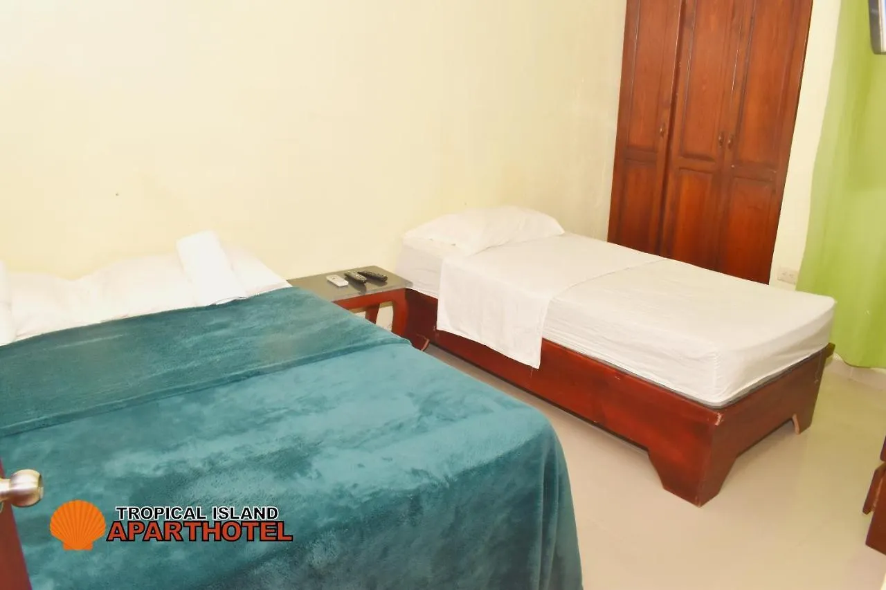 Tropical Island Apartahotel La Viva